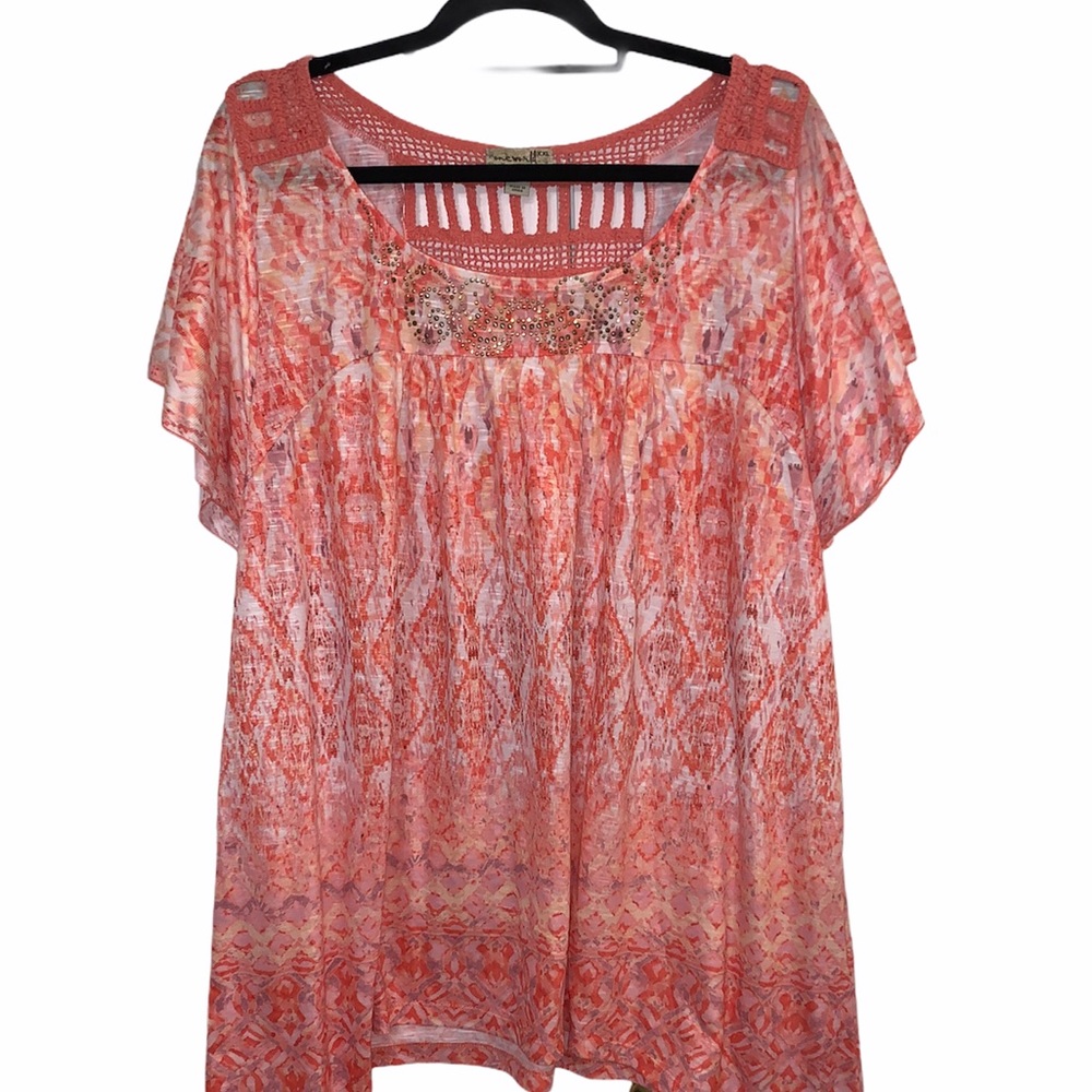 Lovely short-sleeved tunic